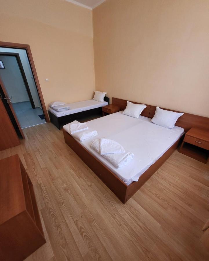 Provans Famili Hotel Letnitsa Exterior photo
