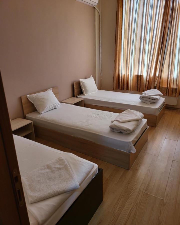 Provans Famili Hotel Letnitsa Exterior photo