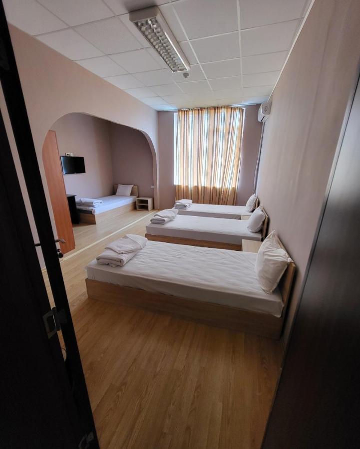 Provans Famili Hotel Letnitsa Exterior photo