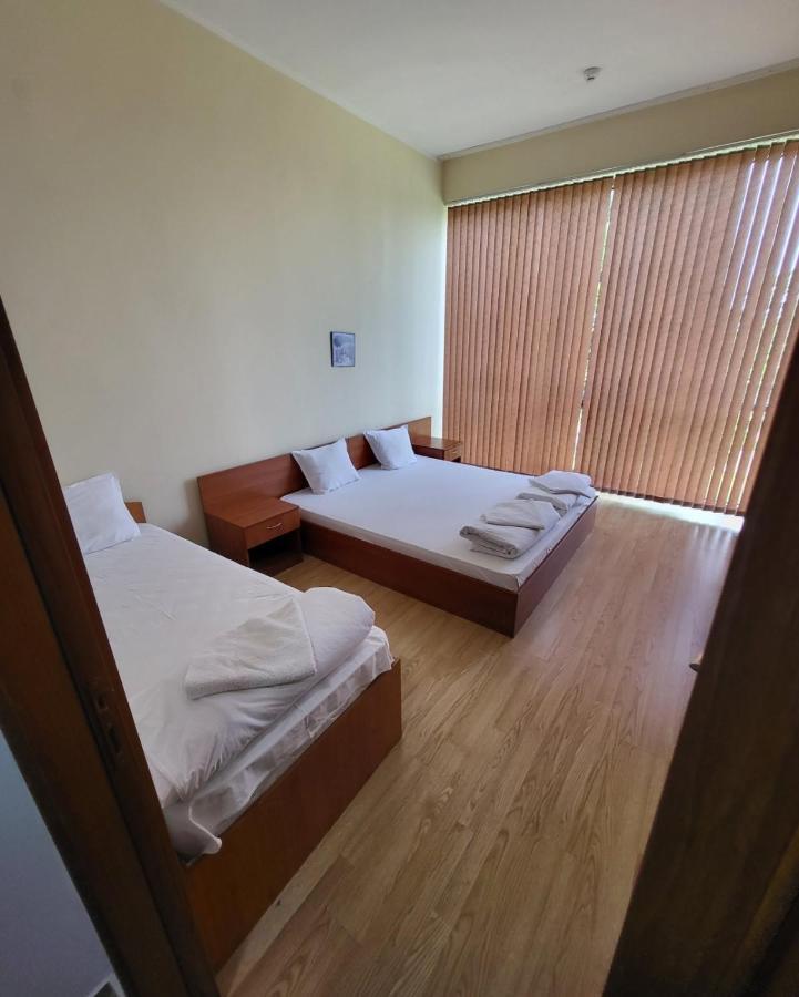 Provans Famili Hotel Letnitsa Exterior photo