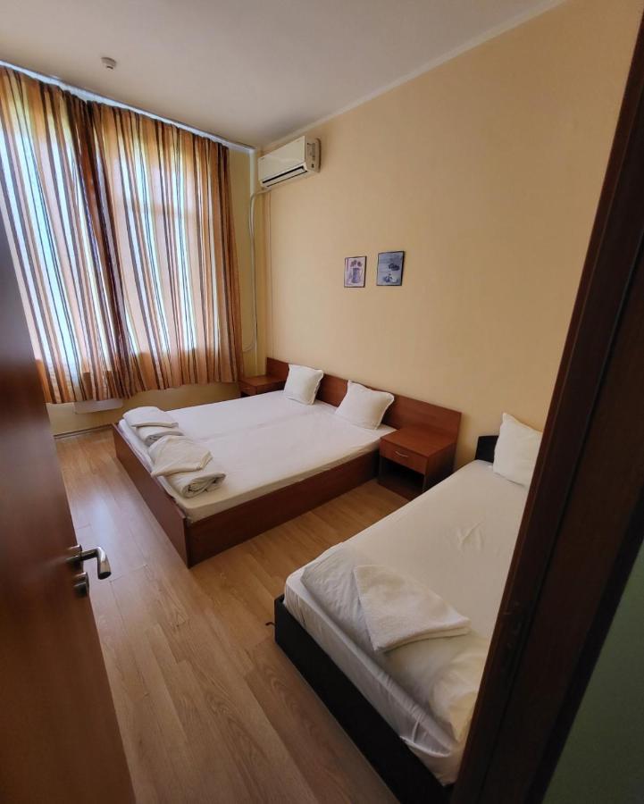 Provans Famili Hotel Letnitsa Exterior photo
