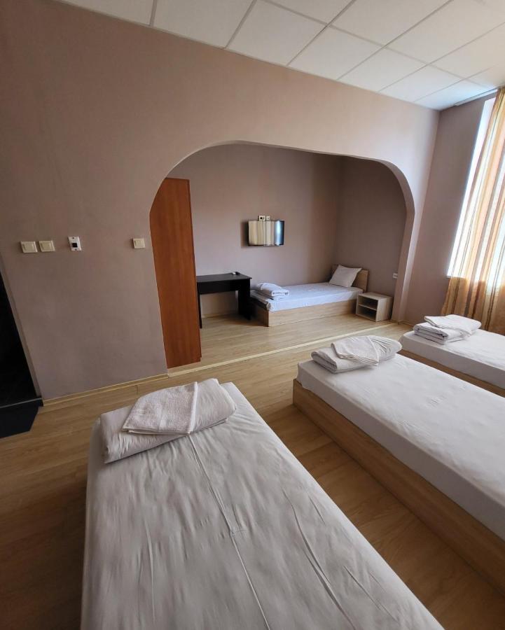 Provans Famili Hotel Letnitsa Exterior photo