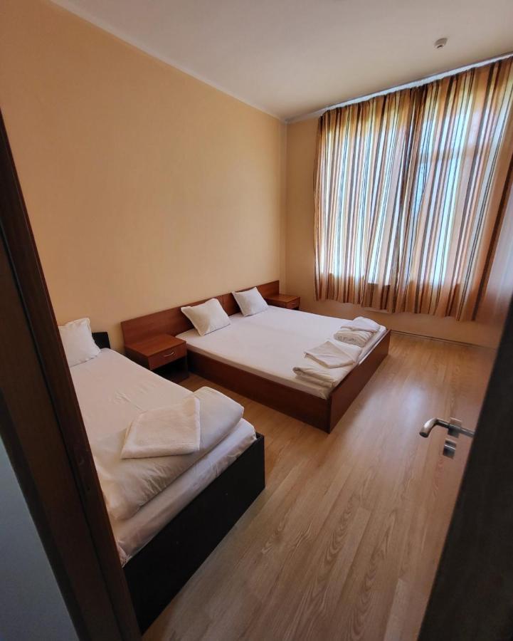 Provans Famili Hotel Letnitsa Exterior photo