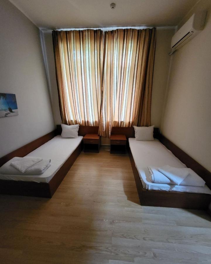 Provans Famili Hotel Letnitsa Exterior photo