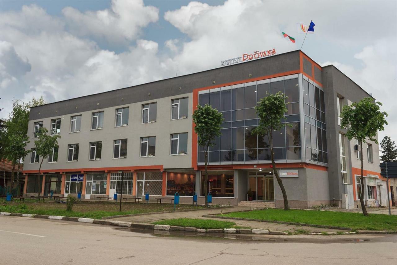 Provans Famili Hotel Letnitsa Exterior photo